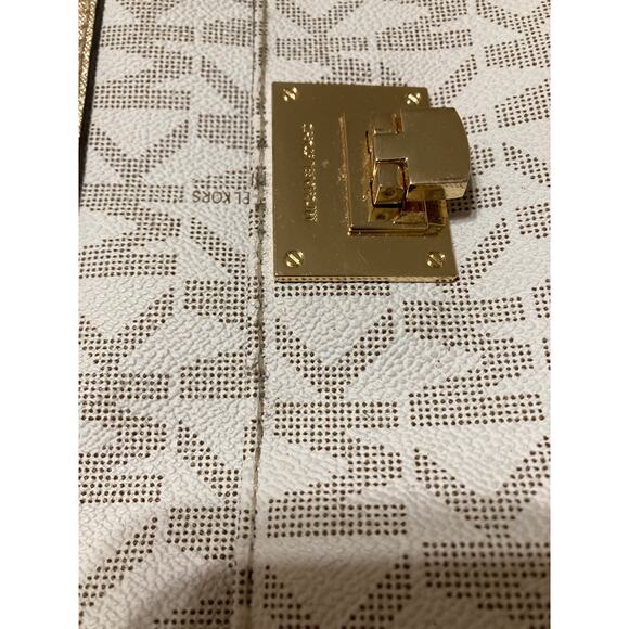 MICHAEL KORS IVORY, GOLD SIGNATURE LEATHER CROSSBODY BAG - Picture 13 of 16